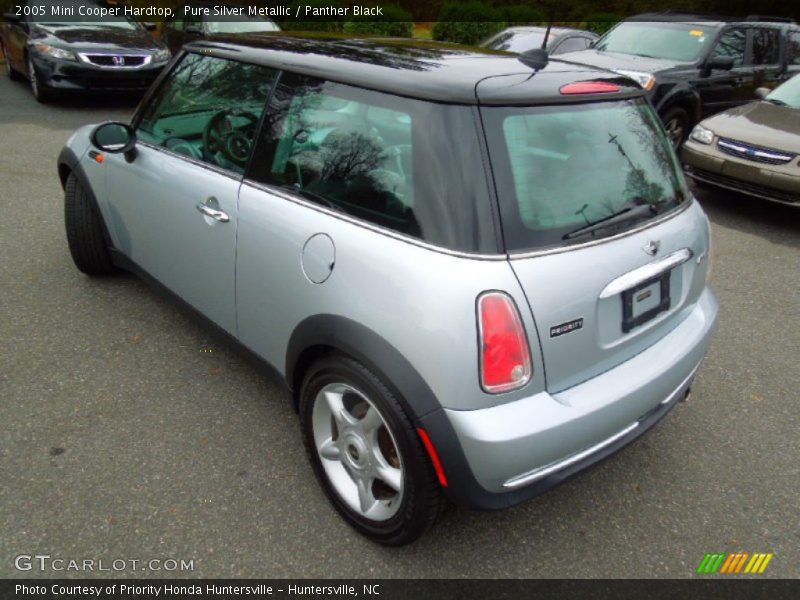 Pure Silver Metallic / Panther Black 2005 Mini Cooper Hardtop