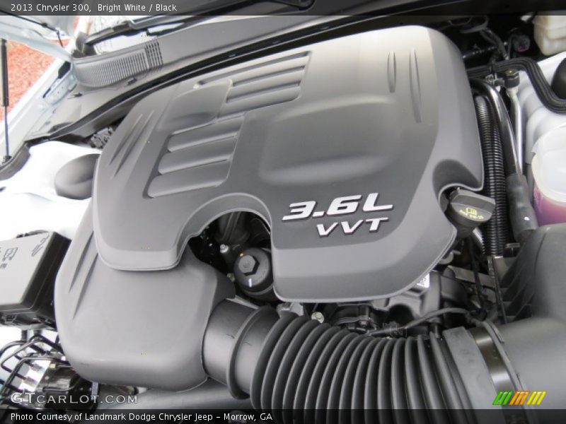 Bright White / Black 2013 Chrysler 300