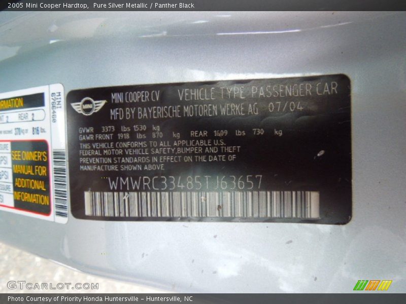 Pure Silver Metallic / Panther Black 2005 Mini Cooper Hardtop