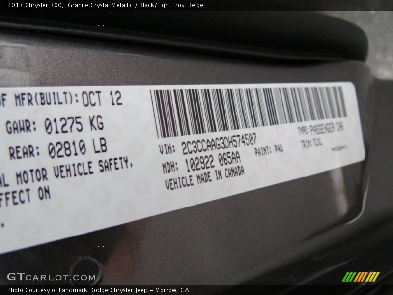 Granite Crystal Metallic / Black/Light Frost Beige 2013 Chrysler 300