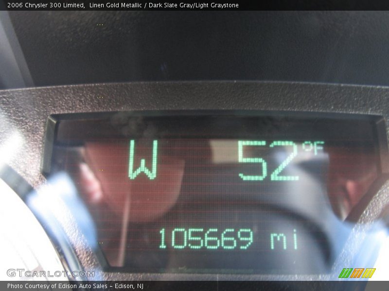 Linen Gold Metallic / Dark Slate Gray/Light Graystone 2006 Chrysler 300 Limited