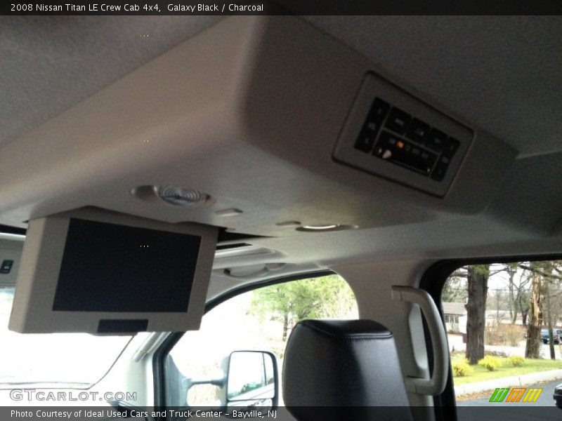 Galaxy Black / Charcoal 2008 Nissan Titan LE Crew Cab 4x4