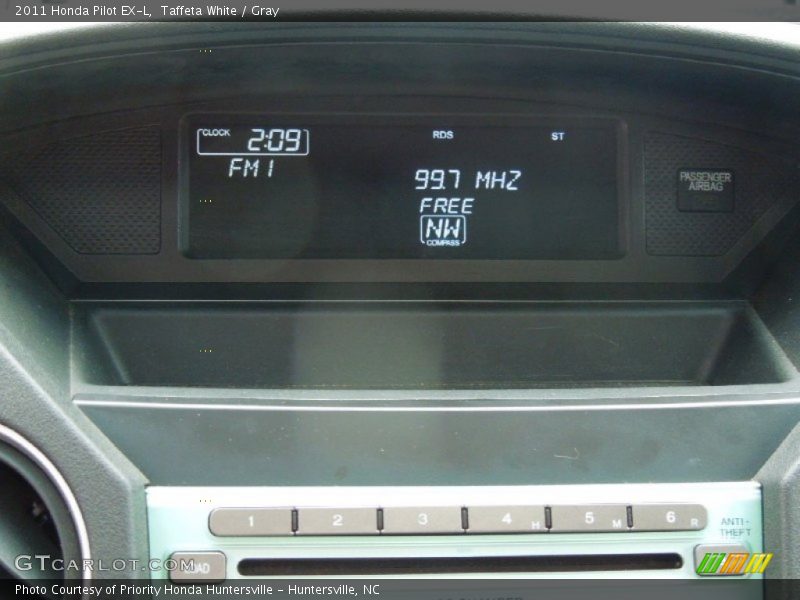 Taffeta White / Gray 2011 Honda Pilot EX-L