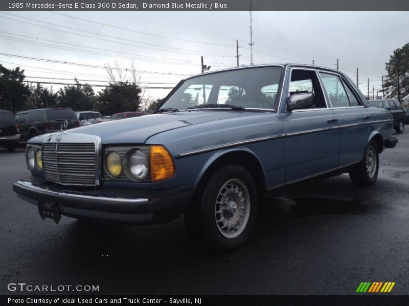 Front 3/4 View of 1985 E Class 300 D Sedan