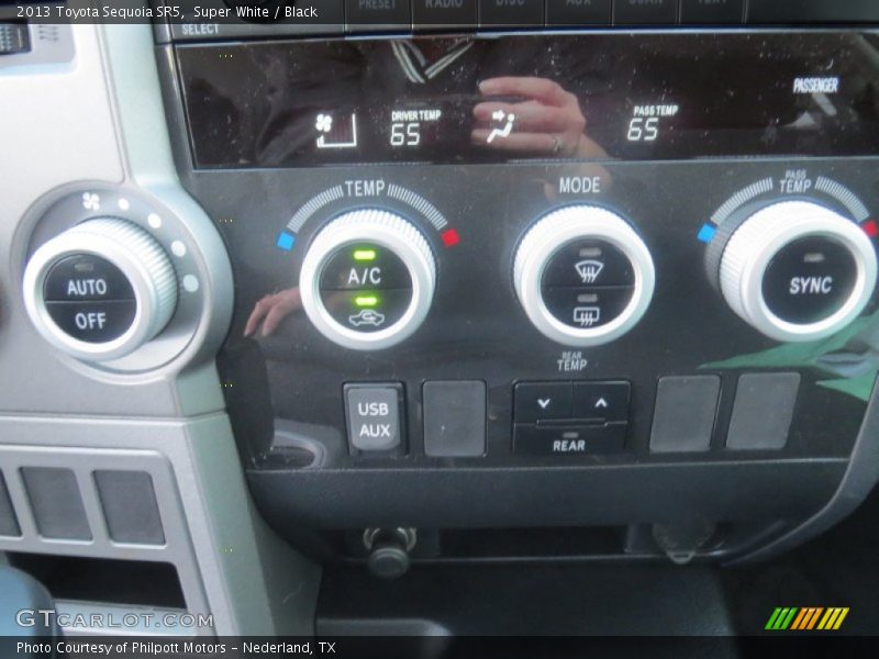 Super White / Black 2013 Toyota Sequoia SR5