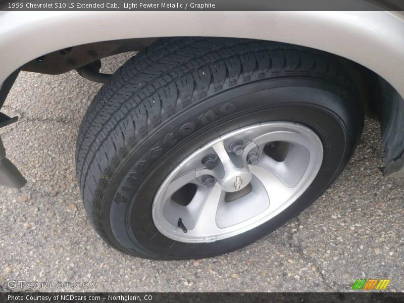 Light Pewter Metallic / Graphite 1999 Chevrolet S10 LS Extended Cab