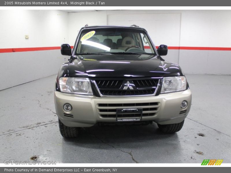 Midnight Black / Tan 2005 Mitsubishi Montero Limited 4x4