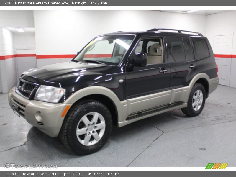 Midnight Black / Tan 2005 Mitsubishi Montero Limited 4x4