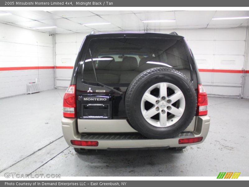 Midnight Black / Tan 2005 Mitsubishi Montero Limited 4x4