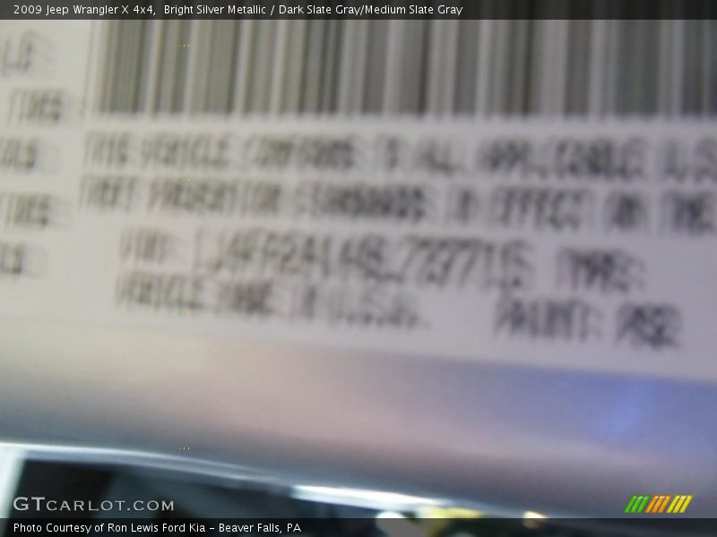 Bright Silver Metallic / Dark Slate Gray/Medium Slate Gray 2009 Jeep Wrangler X 4x4