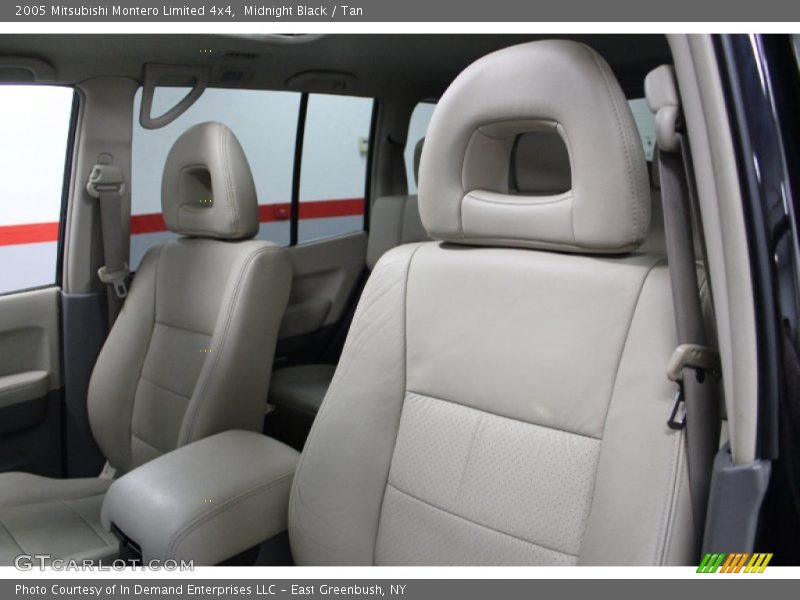 Midnight Black / Tan 2005 Mitsubishi Montero Limited 4x4