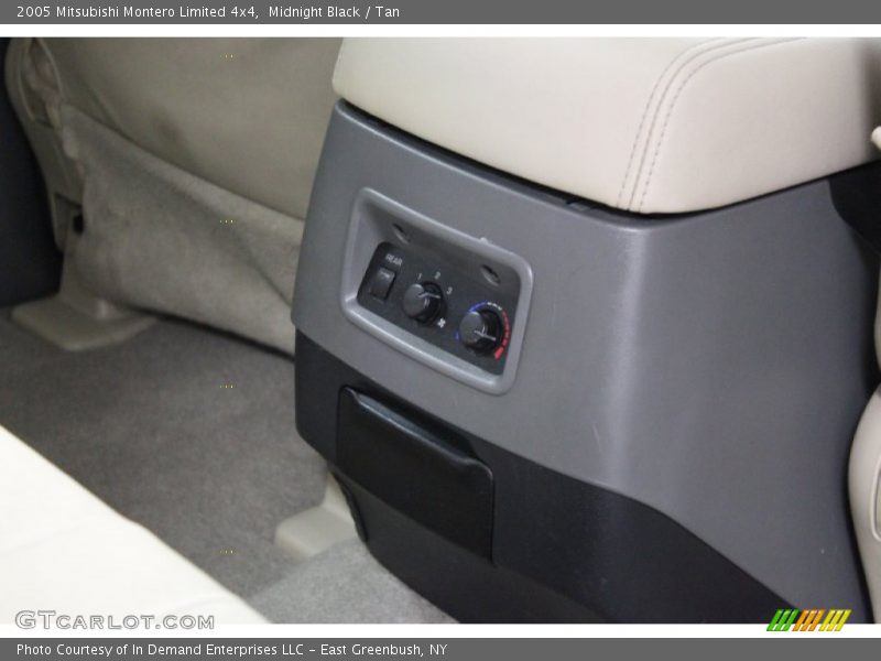 Midnight Black / Tan 2005 Mitsubishi Montero Limited 4x4