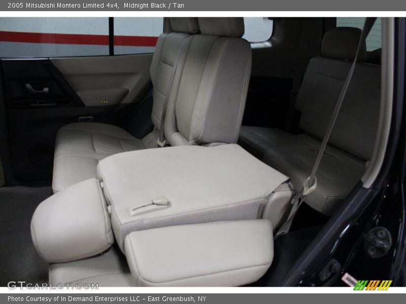 Midnight Black / Tan 2005 Mitsubishi Montero Limited 4x4