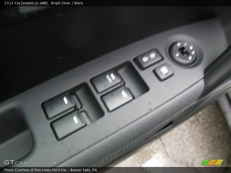 Bright Silver / Black 2013 Kia Sorento LX AWD