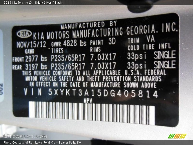 Bright Silver / Black 2013 Kia Sorento LX