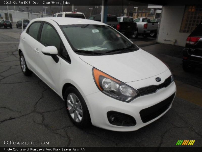 Clear White / Beige 2013 Kia Rio EX 5-Door