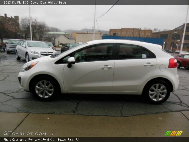 Clear White / Beige 2013 Kia Rio EX 5-Door