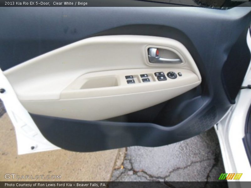 Clear White / Beige 2013 Kia Rio EX 5-Door