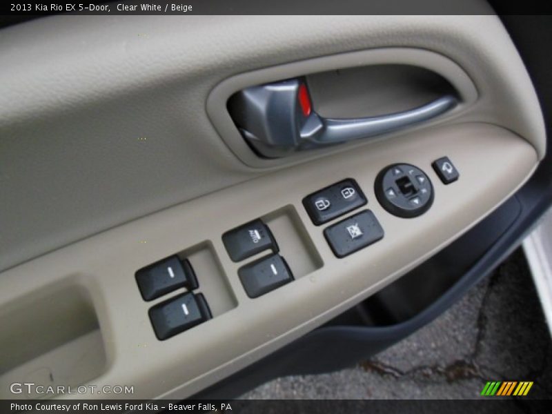 Clear White / Beige 2013 Kia Rio EX 5-Door