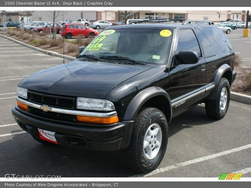 Onyx Black / Graphite Gray 2000 Chevrolet Blazer LS 4x4