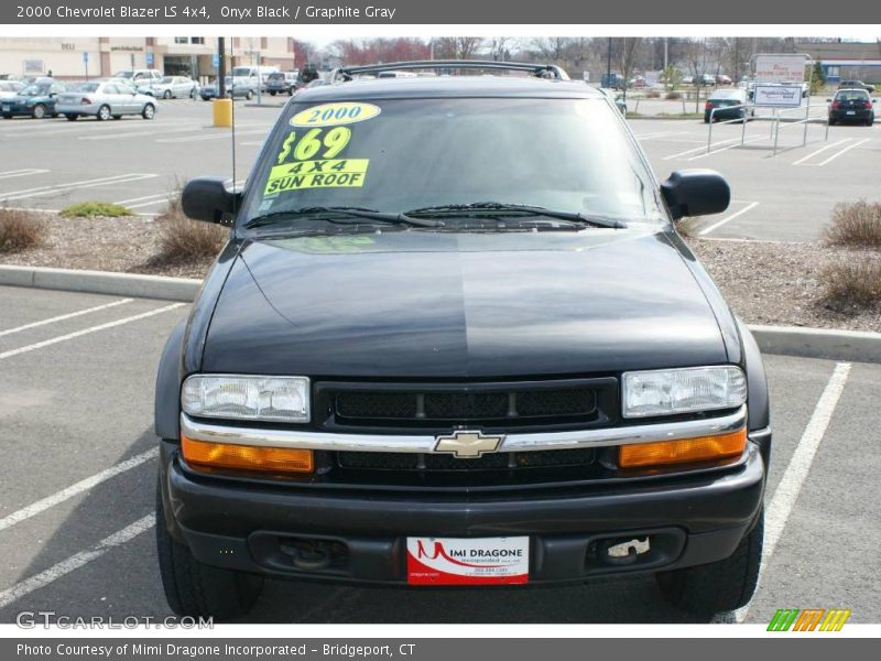 Onyx Black / Graphite Gray 2000 Chevrolet Blazer LS 4x4