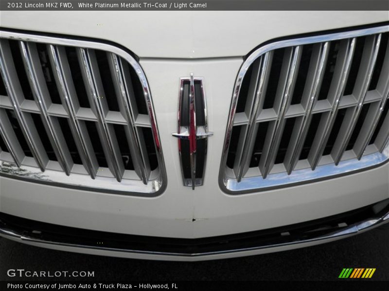 White Platinum Metallic Tri-Coat / Light Camel 2012 Lincoln MKZ FWD