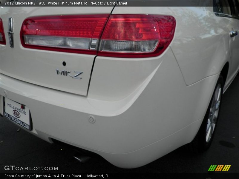 White Platinum Metallic Tri-Coat / Light Camel 2012 Lincoln MKZ FWD