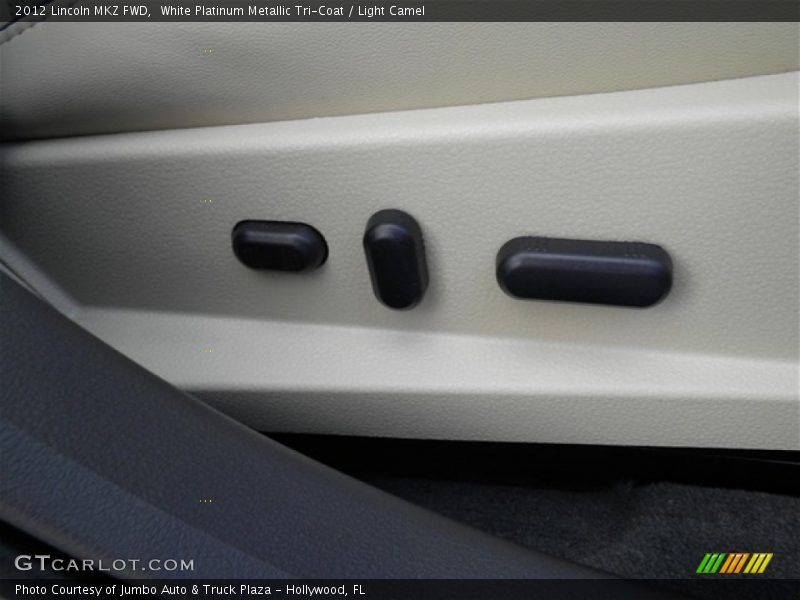 White Platinum Metallic Tri-Coat / Light Camel 2012 Lincoln MKZ FWD