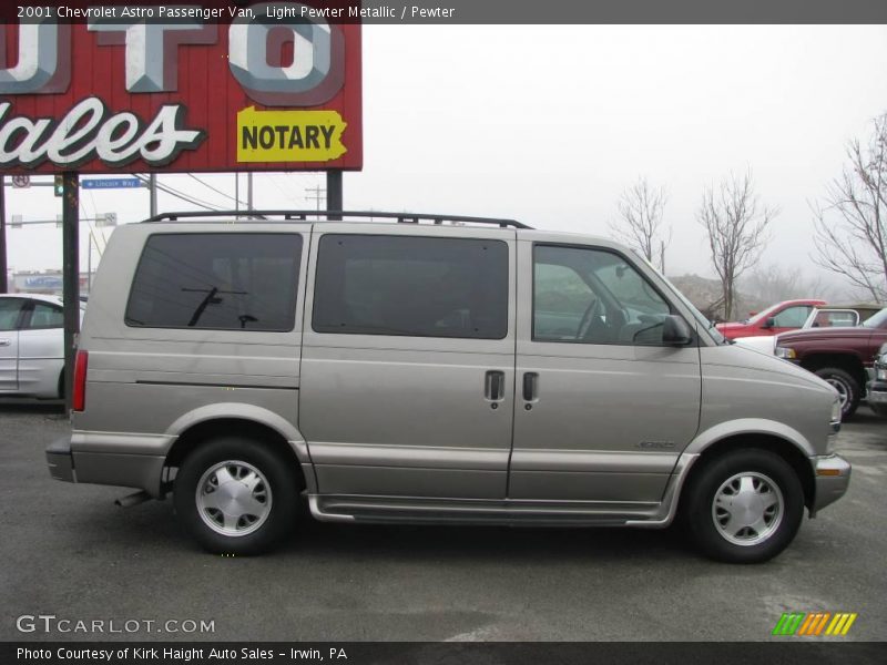 Light Pewter Metallic / Pewter 2001 Chevrolet Astro Passenger Van