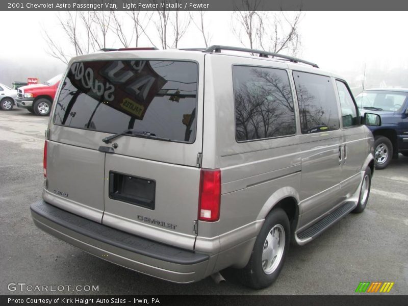 Light Pewter Metallic / Pewter 2001 Chevrolet Astro Passenger Van