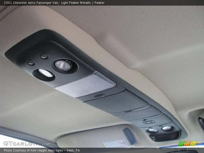 Light Pewter Metallic / Pewter 2001 Chevrolet Astro Passenger Van