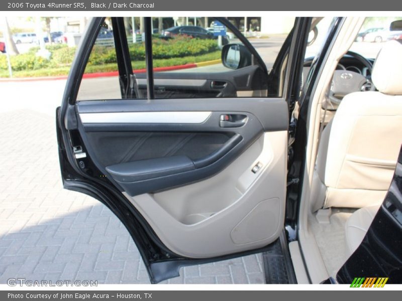 Black / Dark Charcoal 2006 Toyota 4Runner SR5