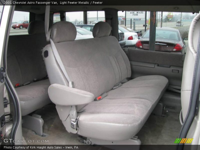 Light Pewter Metallic / Pewter 2001 Chevrolet Astro Passenger Van