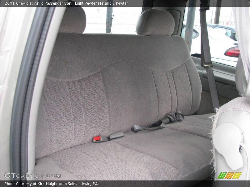 Light Pewter Metallic / Pewter 2001 Chevrolet Astro Passenger Van