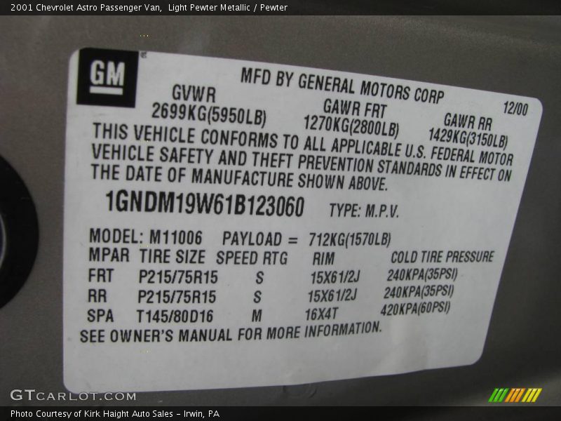 Light Pewter Metallic / Pewter 2001 Chevrolet Astro Passenger Van