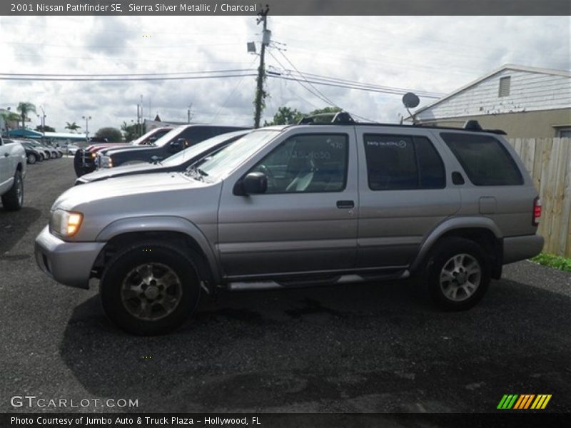 Sierra Silver Metallic / Charcoal 2001 Nissan Pathfinder SE