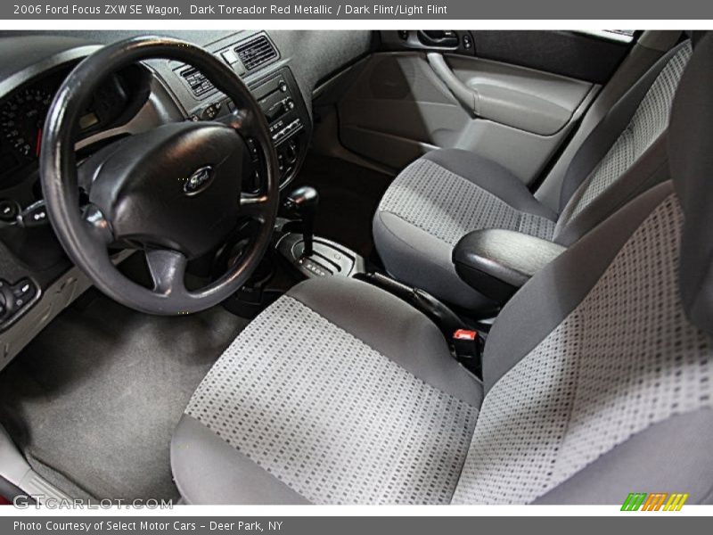 Dark Toreador Red Metallic / Dark Flint/Light Flint 2006 Ford Focus ZXW SE Wagon
