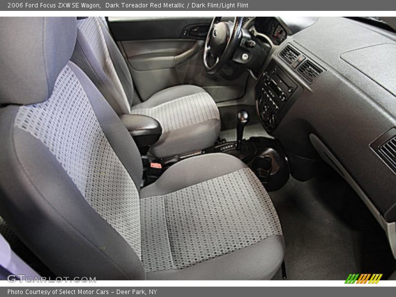 Dark Toreador Red Metallic / Dark Flint/Light Flint 2006 Ford Focus ZXW SE Wagon