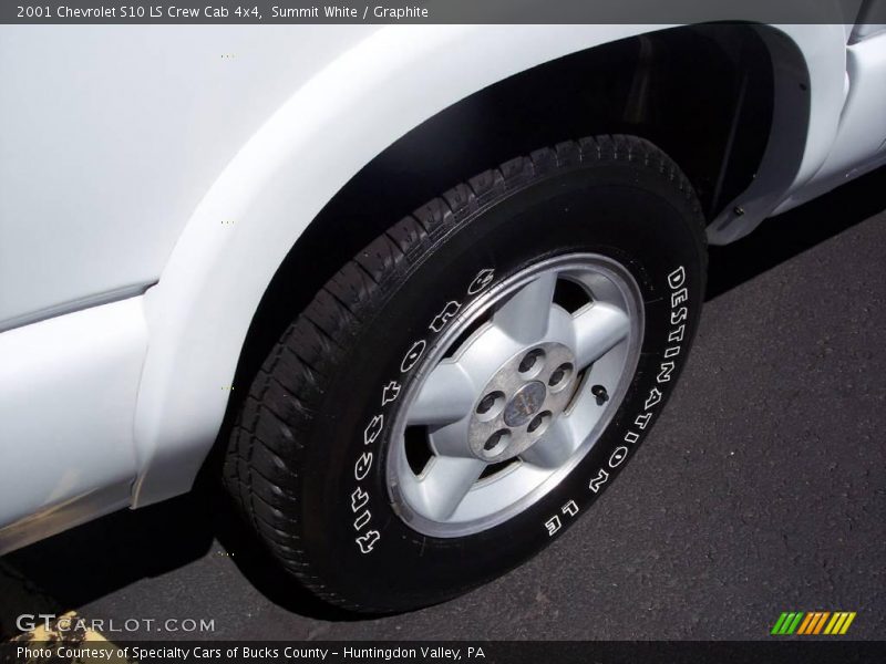 Summit White / Graphite 2001 Chevrolet S10 LS Crew Cab 4x4