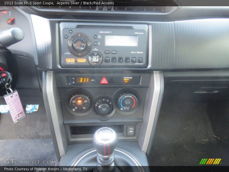 Controls of 2013 FR-S Sport Coupe