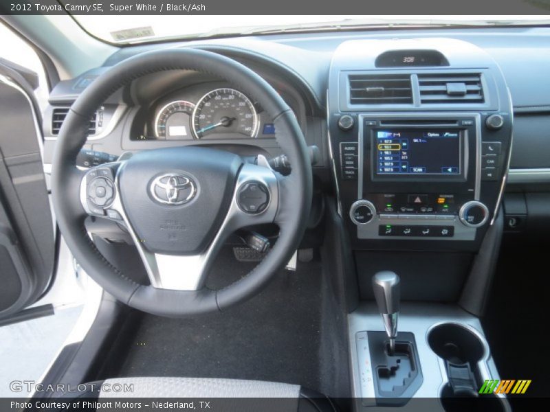 Super White / Black/Ash 2012 Toyota Camry SE