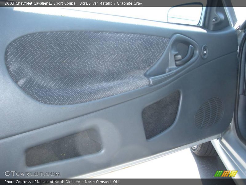 Ultra Silver Metallic / Graphite Gray 2003 Chevrolet Cavalier LS Sport Coupe