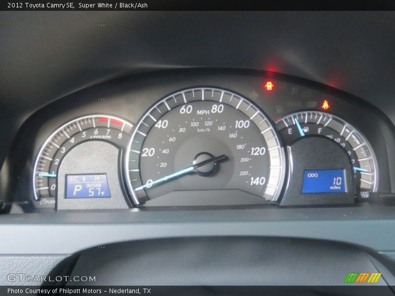 Super White / Black/Ash 2012 Toyota Camry SE