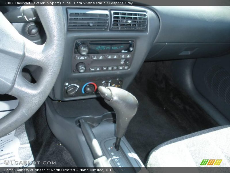 Ultra Silver Metallic / Graphite Gray 2003 Chevrolet Cavalier LS Sport Coupe