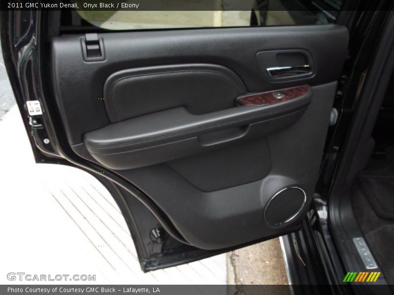 Onyx Black / Ebony 2011 GMC Yukon Denali