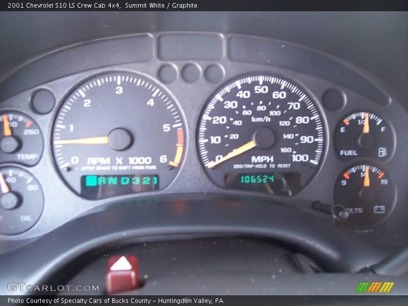 Summit White / Graphite 2001 Chevrolet S10 LS Crew Cab 4x4