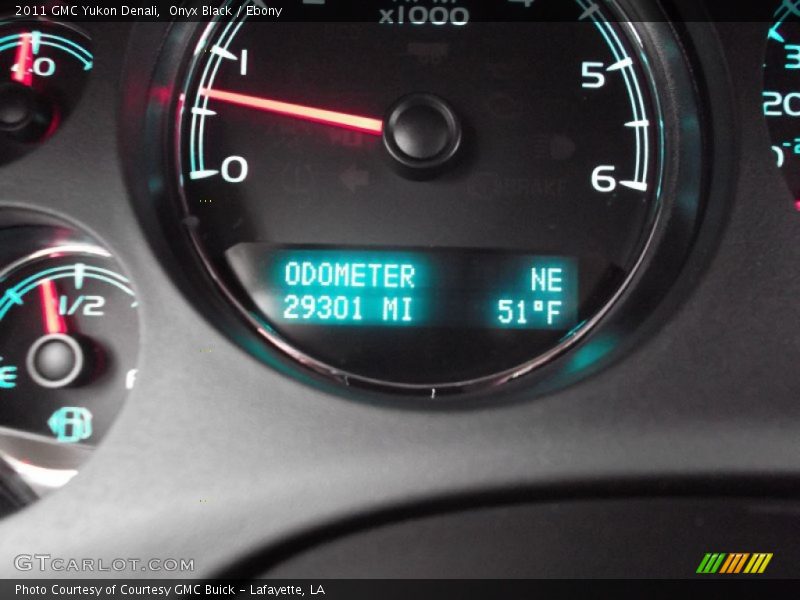 Onyx Black / Ebony 2011 GMC Yukon Denali
