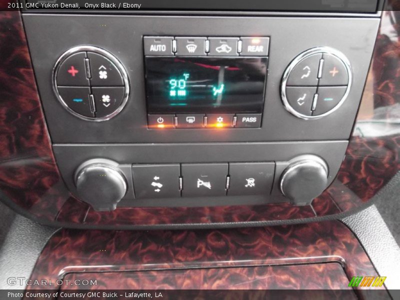 Onyx Black / Ebony 2011 GMC Yukon Denali