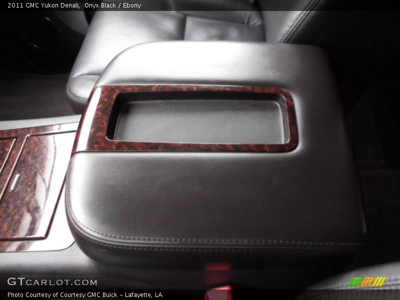 Onyx Black / Ebony 2011 GMC Yukon Denali