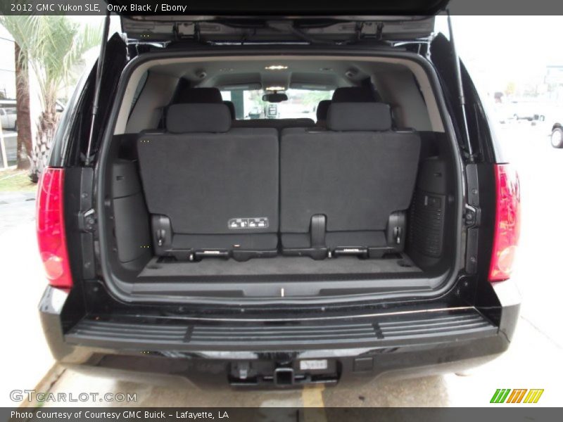 2012 Yukon SLE Trunk